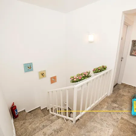 Nilia Butik Vakantiehuis Tenedos