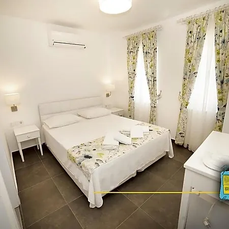 بيت للعطل Nilia Butik بوزجادا