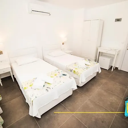 Bed & Breakfast Nilia Butik 3*